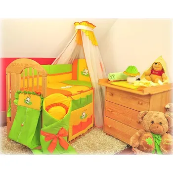 Příslušenství pro dětskou postel a kolébku Postýlka + 15-ti dílná luxusní vyšívaná sada méďa srdíčka žlutý