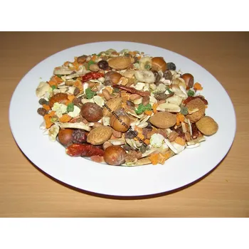 Krmivo pro ptáka Manitoba Fruit Cocktail 500 g směs sušeného ovoce a ořechů pro velké papoušky