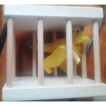 Hlavolam Žlutý drak v kleci hlavolam dřevěný