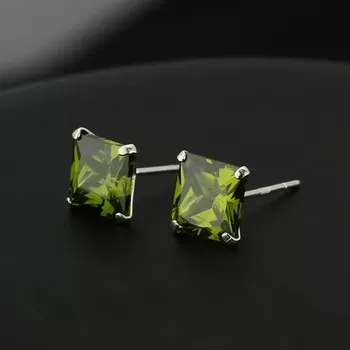 Náušnice Puzetky ze stříbra 925 - tmavozelené zirkony ve tvaru čtverce, 7 mm