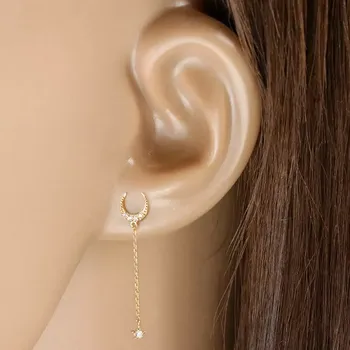 Náušnice Zlaté 14K náušnice - kontura tenkého půlměsíce, kulaté zirkony, krátký řetízek, puzety