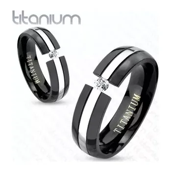 Prsten Černý titanový prsten, zaoblený povrch, pás stříbrné barvy, zirkon, 6 mm - Velikost: 67