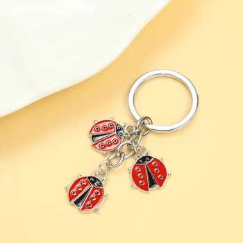 Přívěsek na klíče berušky