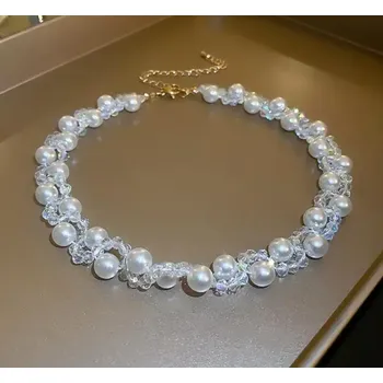 Náhrdelník B-TOP Choker náhrdelník s přívěsky perel a AB krystaly