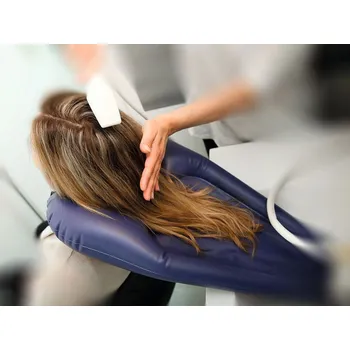 Nafukovací kryt pro mytí vlasů