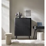 Vysoká komoda Zova s dvířky - černá