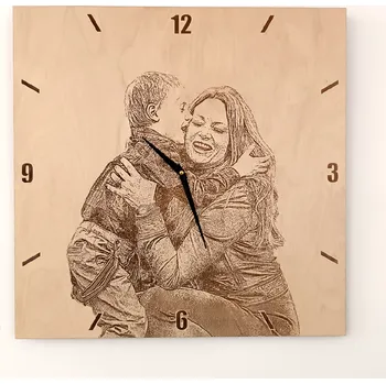 Hodiny MAJADESIGN Dřevěné nástěnné hodiny VLASTNÍ FOTOGRAFIE - HRANATÉ Velikost: 90x90