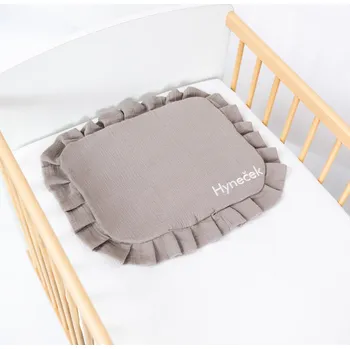 Čepice Tulimese Mušelínová souprava s volánem tmavě zelená VARIANTA PROVEDENÍ: SAMOSTATNÝ POLŠTÁŘEK + VÝŠIVKA