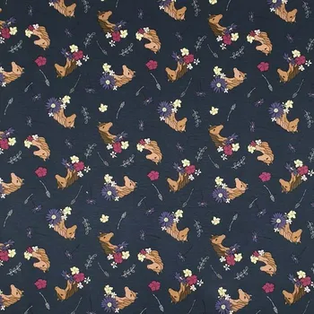 Úplet tmavě modrý, koňské hlavy s květy, š.140