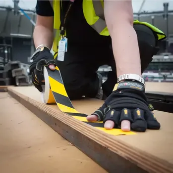 Lepicí páska ANTI-SLIP TAPE