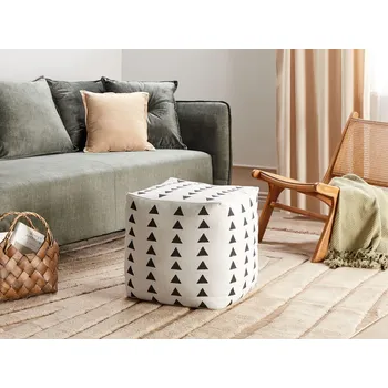 Dekorativní polštářek Puf bílá a černá bavlna 45 x 45 cm geometrický vzor dekorativní sedátko ruční výroba boho moderní styl obývací pokoj ložnice Beliani