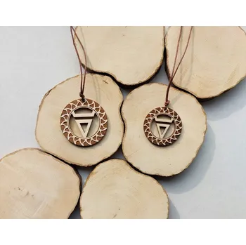 Přívěsek Přívěšek na krk: Veles Průměr přívěsku: Menší, Okraj přívěsku: Kulatý