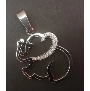 Přívěsek Slon z oceli se zdobeným uchem - ocelový přívěsek