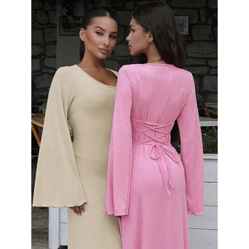 Dámské šaty Žebrované maxi šaty se zvonovými rukávy Barva: Růžová, Velikost: L