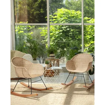 Zahradní sestava Sada 2 ratanových houpacích křesel přírodní nábytek do obývacího pokoje ložnice boho styl Beliani