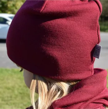 Čepice Tarua Dětská merino čepice – rubínová Velikost: M (5-8 let)