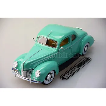 autíčko Ford Deluxe 1939 Coupe (sběratelský model, určeno pouze k vystavení)