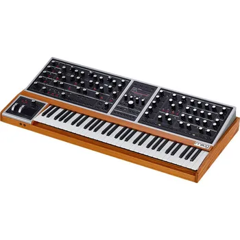 Syntetizátor Recenze Moog One 8