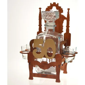 Žertovný předmět Kráľovské kreslo s lahvičkou a štamprlíčkemi k 50 narodeninám