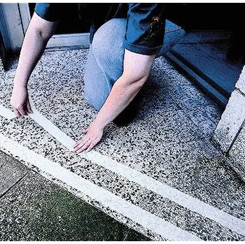 Lepicí páska Samolepicí protiskluzové pásky, šířka 50 mm, transparentní, délka role 18,25 m