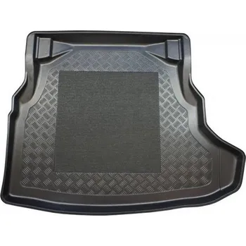 Vana do kufru Vana do kufru Mercedes C W205 2014 sedan nedělená zadní sedadla