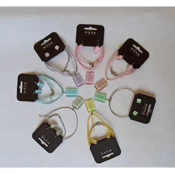 Souprava šperků Skleněná souprava šperků v jemných pastelových barvách