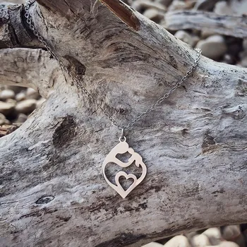 Řetízek Náhrdelník z chirurgické oceli matka a dítě v srdci