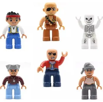 Stavebnice LEGO Stavebnice pirátské lodi | Styl Lego - pirátské postavy