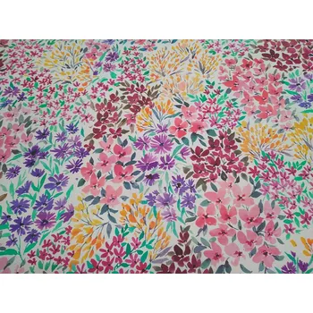 BYTEMA Dekorační látka ROZKVETLÁ ZAHRÁDKA šíře 140 cm