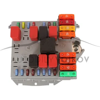 Pojistková skřínka u motoru 2011- Opel Movano (C) 2021 - 2.2 D