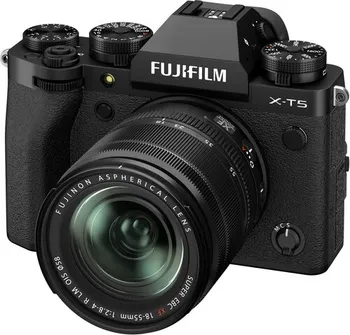 Kompakt s výměnným objektivem Fujifilm X-T5