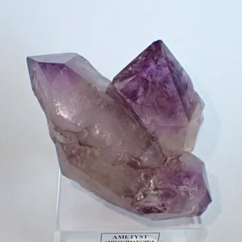 Přírodní kámen Ametyst z Madagaskaru 77x60mm