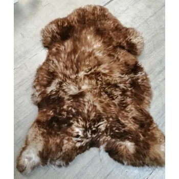 Koberec Obrovská hnědá ovčí kožešina Barva: Hnědá