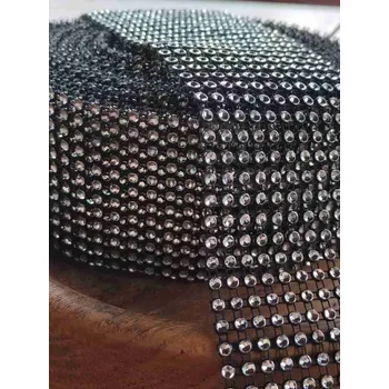 Krajka Diamantový pás / borta šíře 58 mm černá crystal