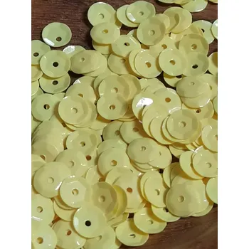 Karnevalový doplněk Flitry lomené Ø6 mm 10 g žlutá světlá