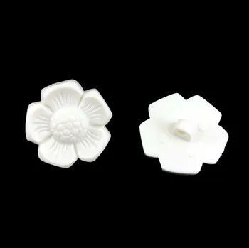 Knoflík GOM46, Knoflík, 22mm, matně bílý, květ, 1ks