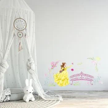 Samolepící dekorace Samolepka na zeď "Princezna Belle" 43x86cm