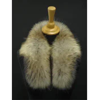 Špongr Krátká kožešina na kapuci z mývalovce 6045 NATUR - 60 cm