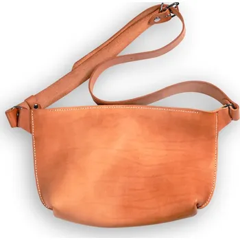 Outdoorové zavazadlo Eggo Bastian velká kožená ledvinka Oranžová