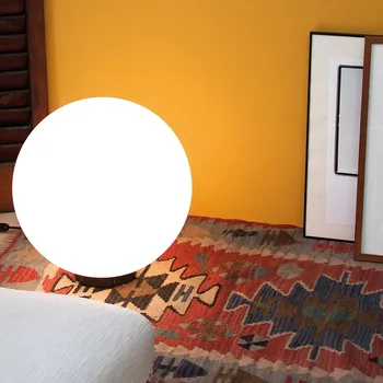 Lampička Luxcambra Kulatá stolní lampička Moon Table 1 Barva: Černá, Průměr: 140 mm 3169