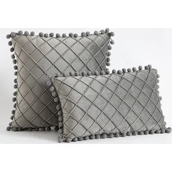 Povlak na polštářek Útulný sametový povlak na polštář s kuličkami 45 x 45 cm Barva: Šedá