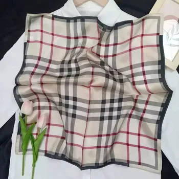 Šátek Hedvábný šátek károvaný 52x52 cm v dárkovém balení, WHITE ORCHID