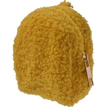 Hnědá chlupatá klíčenka ve tvaru batůžku