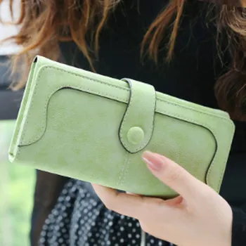 Velice kvalitní dámská peněženka z umělého semiše Barva: zelená