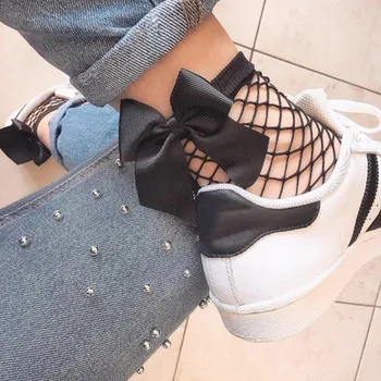 Dámské punčochy V&amp;V Dámské síťované ponožky s mašličkou - černá mašlička