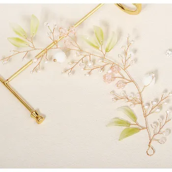 Souprava šperků B-TOP Ozdoba do vlasů s květy a lístky