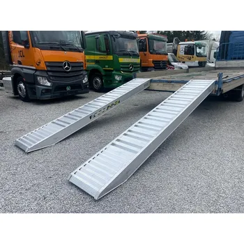Nakládací rampa pro vozidlo Hliníkové nájezdy, 1 pár, délka 3,5 m, výška profilu 220 mm, nosnost 15.000 kg (LT Machines)