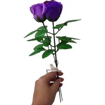 umělá květina made by ANTEROS Dekorace Mýdlová kytice z mýdlových květů růže Trio Fialová na stonku s lístky
