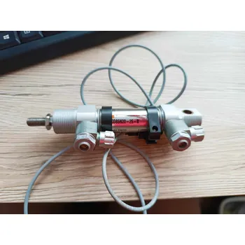 Fasádní barva SMC - Pneumatický válec vodicích tyčí, řada: CD85N20-25-B