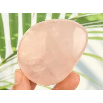 Přírodní kámen Hladký kámen růženín (Madagaskar) 189g